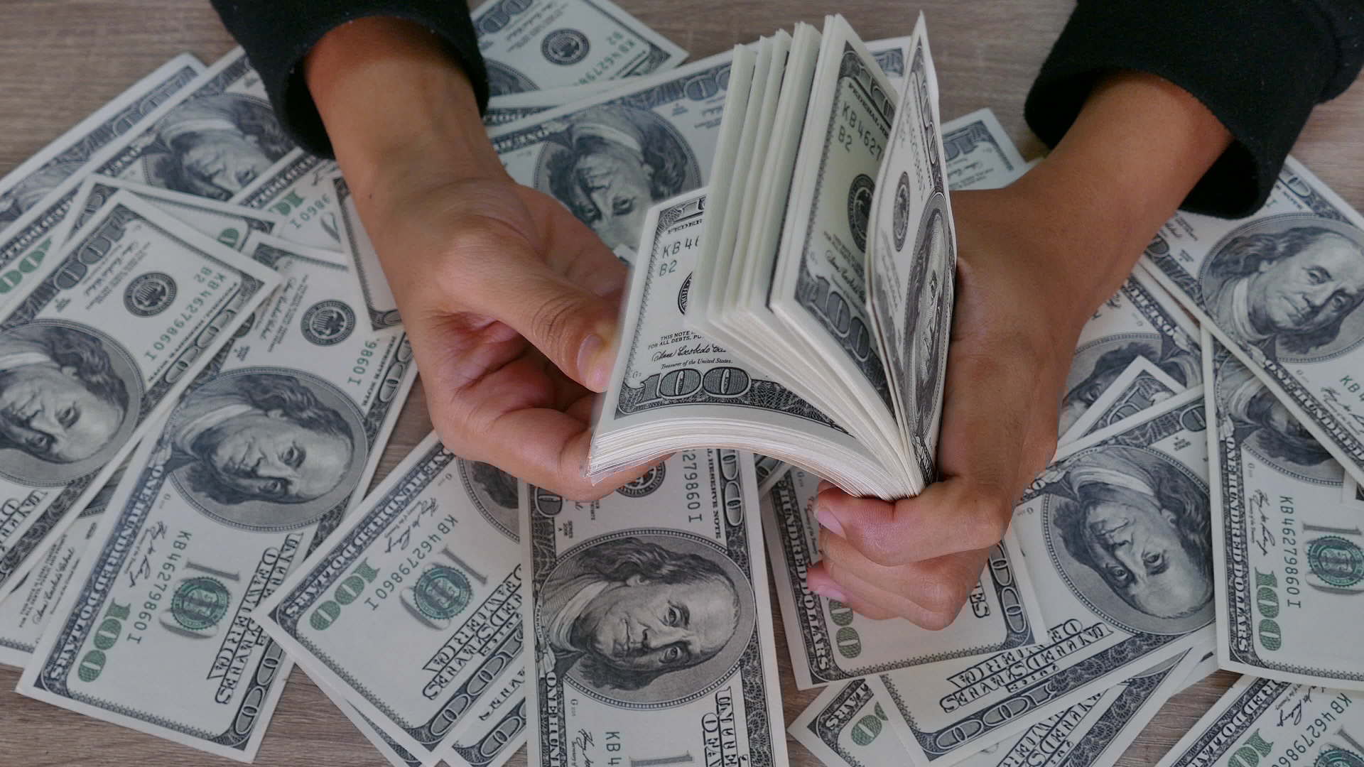 MONEY-FLOW-ILLUMINATI